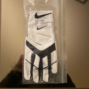 3 pairs LH men’s Nike Golf Gloves sz. LG PG0048